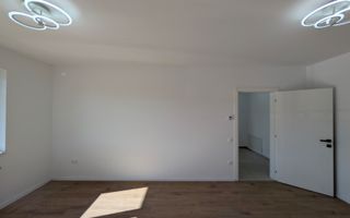 Apartament 3 Camere Decomandat Tractorul Intabulat - Poză 13
