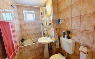 Apartament 4 camere cu scara interioara in Cetate - Poză 8
