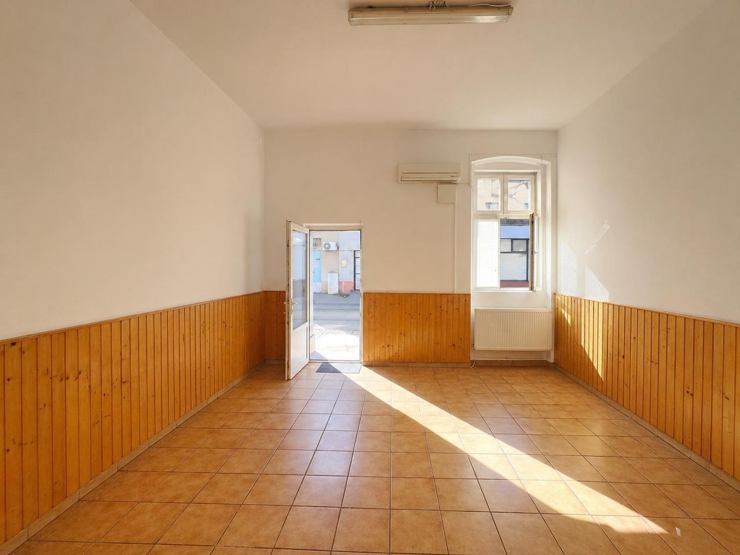 Spațiu comercial de 96mp de vânzare în zona Iosefin - Poză 13