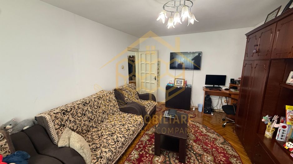 Apartament 3 camere , decomandat in 1Mai - Comision 0% - Poză 1