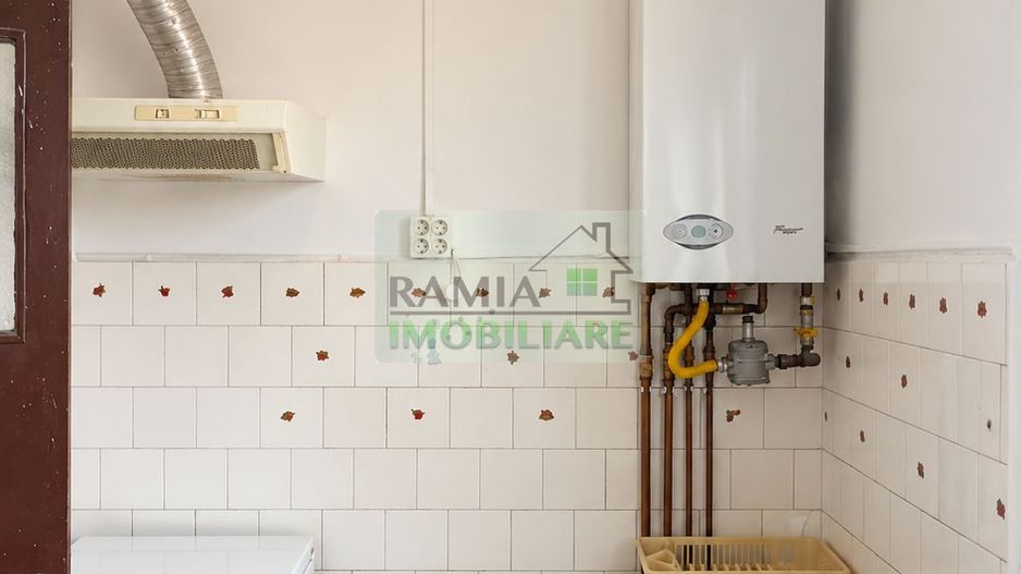 Apartament 2 camere decomandat, parcare, Tractorul - Poză 6