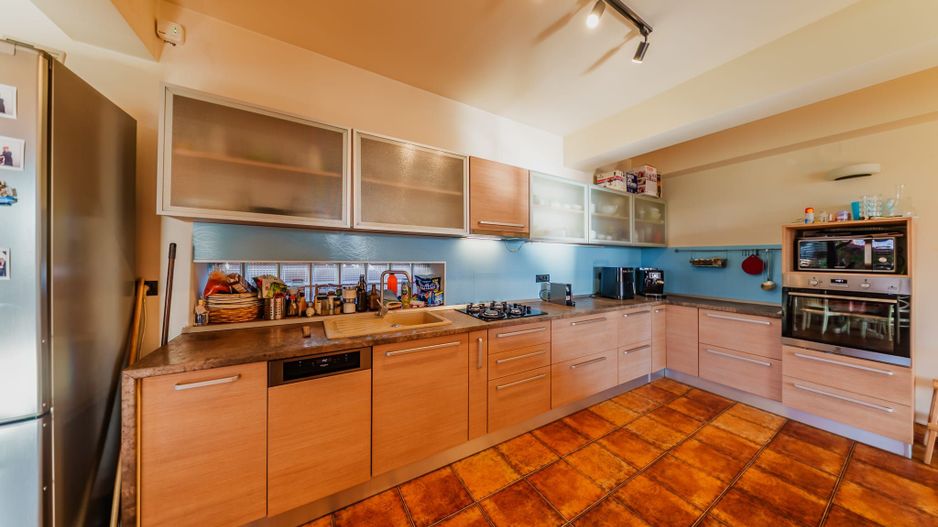 Vila 5 camere, gata de mutare, teren 700 mp, strada privata- Gradiste - Poză 9