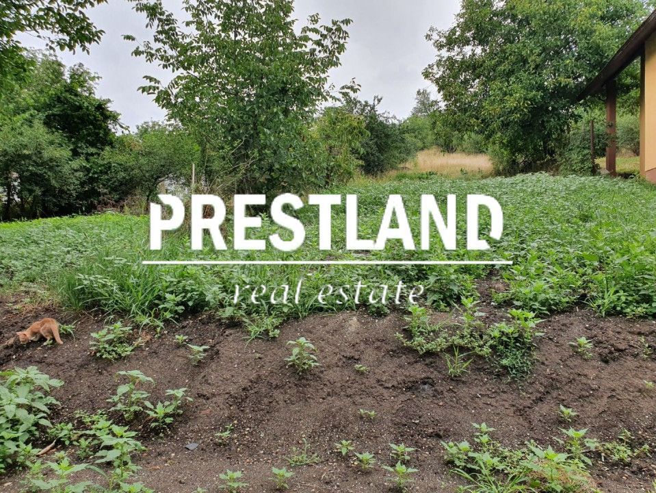 Teren intravilan construcții casă-2.607 mp. - Poză 1