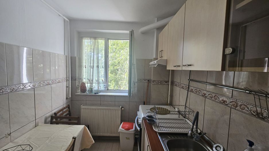 2 camere, etaj 1, stradal, vis-a-vis de Spitalul Militar - Poză 9