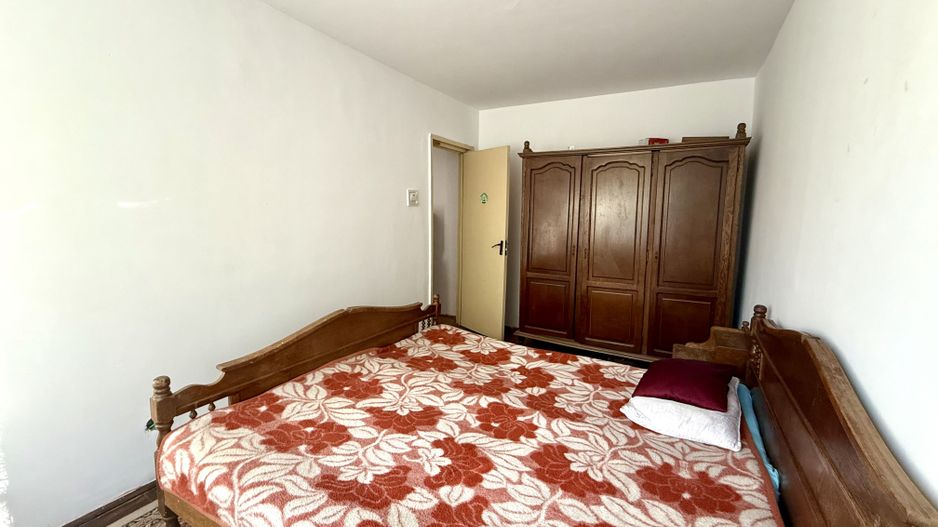 APARTAMENT 4 CAMERE - Poză 3