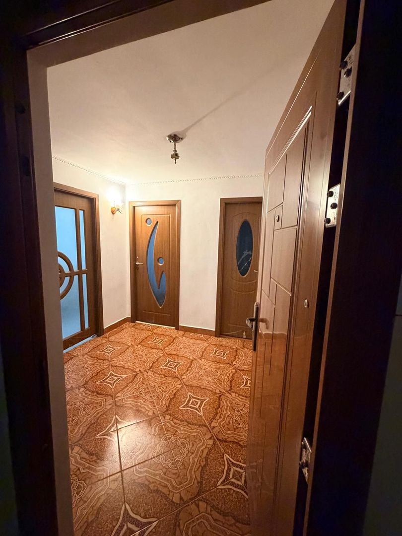 🏡 APARTAMENT SPAȚIOS CU EXTINDERE – FOCȘANI, UNIREA PRINCIPATELOR - Poză 1