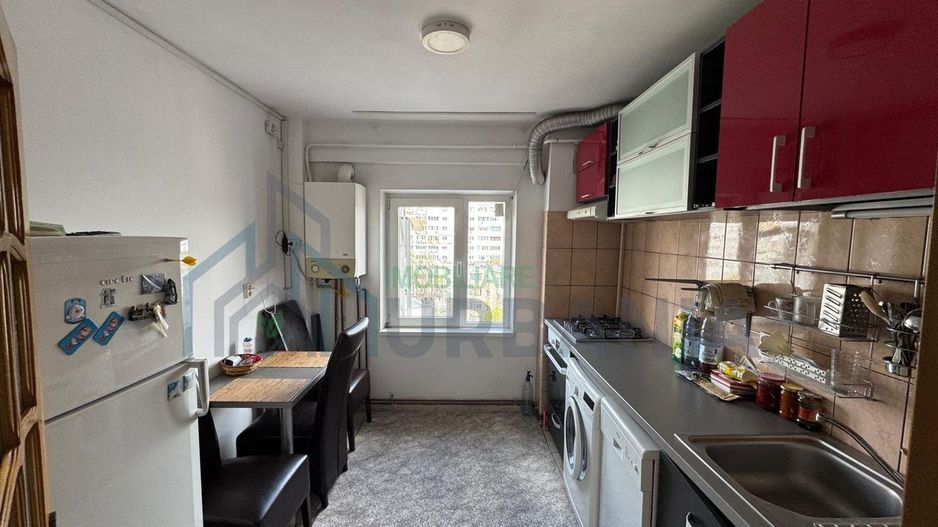 Apartament 3 camere, cartierul Alexandru cel Bun, Iași, vedere dublă - Poză 4