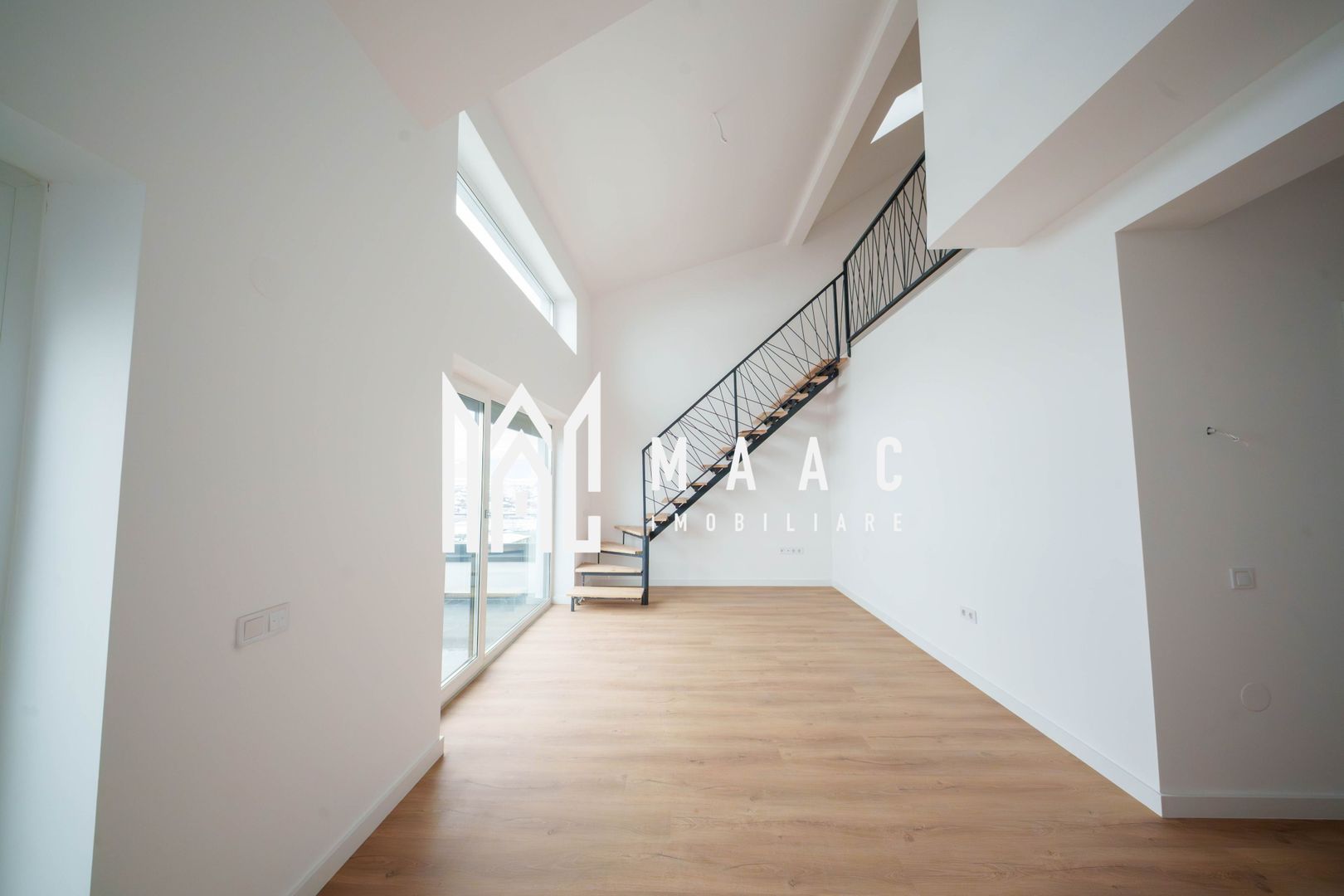 Penthouse 4 camere | 116 MP | Modern | La cheie - Poză 4