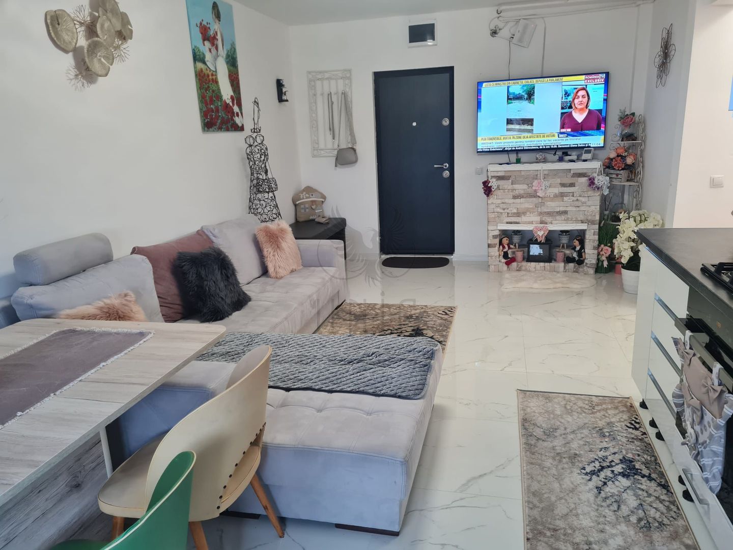 Apartament bloc nou Cornitoiu, 2 camere, utilat si mobilat ultramodern - Poză 1