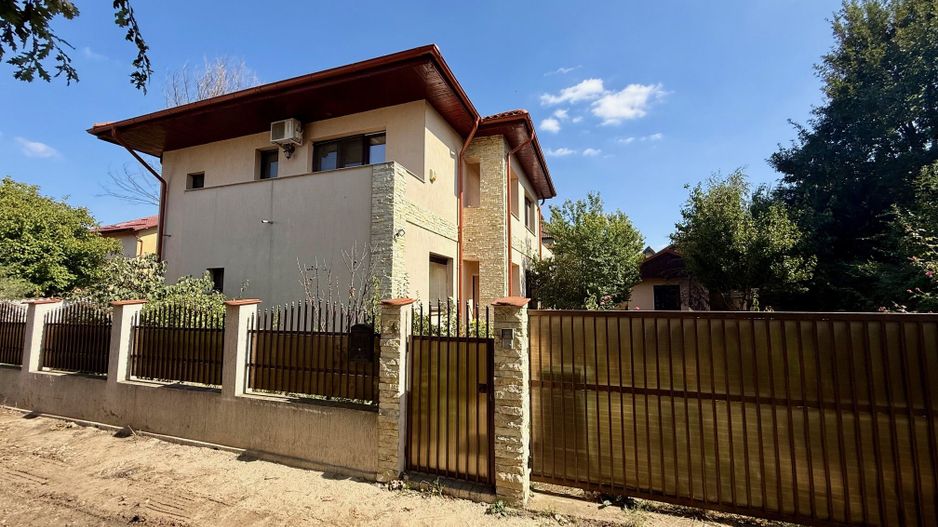 Vila 6 Camere de Vanzare I Mogosoaia - Poză 38