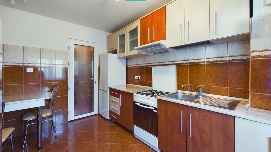 Apartament cu două camere, etajul 1. - Poză 4