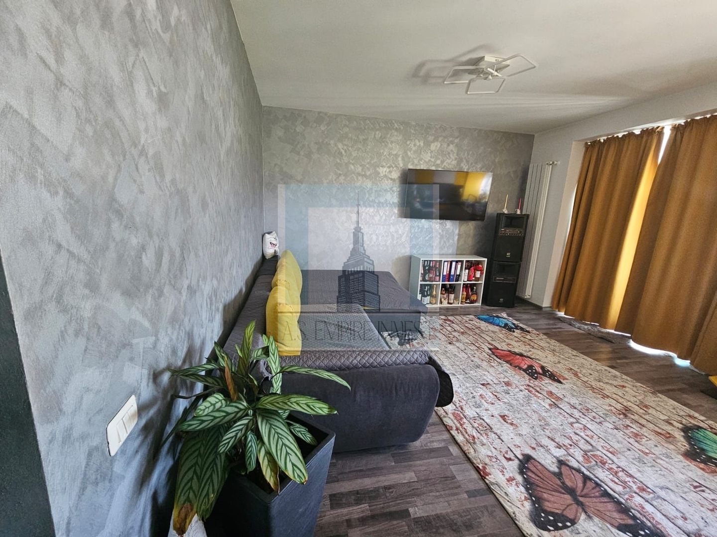 De vanzare apartament 3 camere/zona Rulmentul - Poză 1