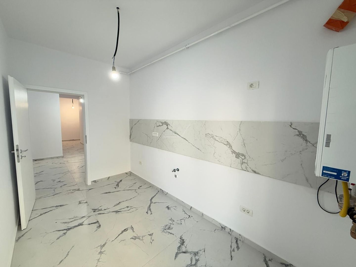 Etaj 1. Decomandat. Asfalt - Poză 3