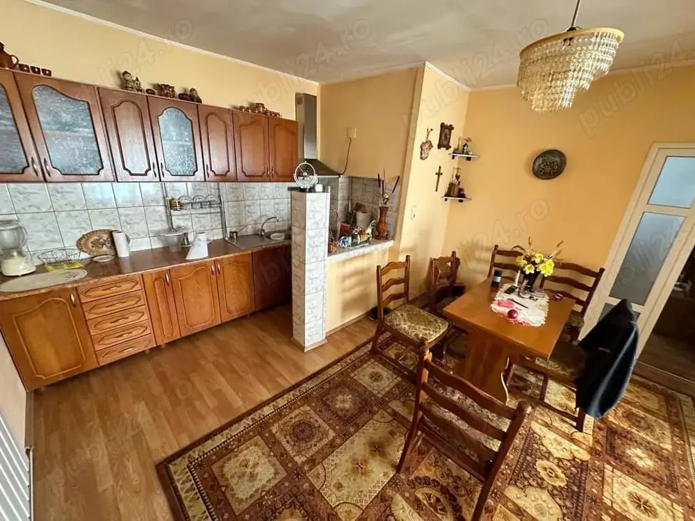 Vand sau schimb Casa P+Et+M -zona Piata Mare Str Bujorului - Poză 8