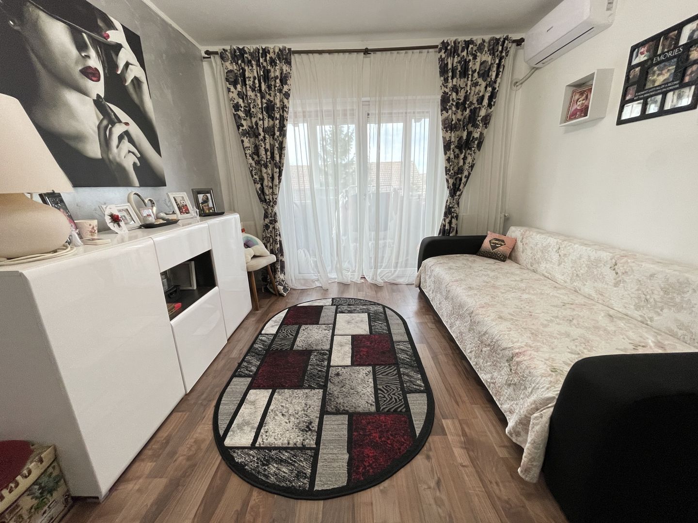 Locuinta luminoasa la mansarda-constructie 2013 - Poză 2