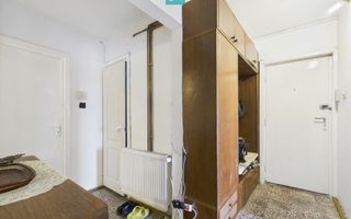 Apartament cu 3 camere, decomandat în Dâmbovița - Poză 4