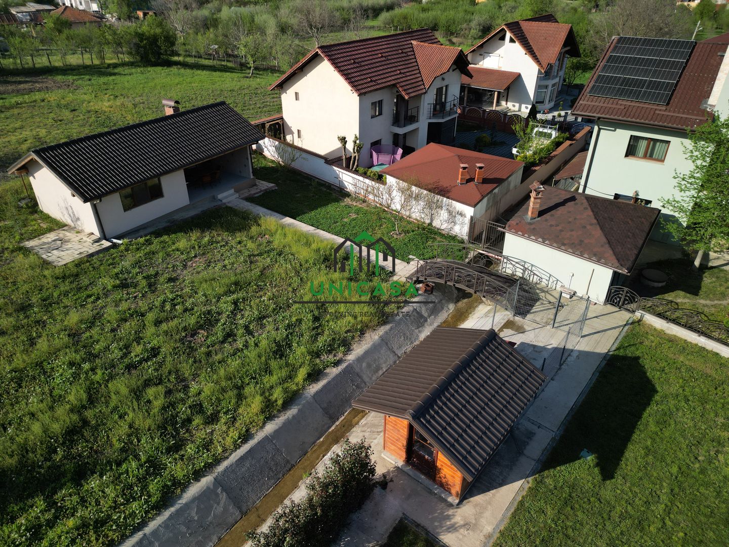 Casa Individuala - Vladesti - Teren de 1780 mp - Poză 2