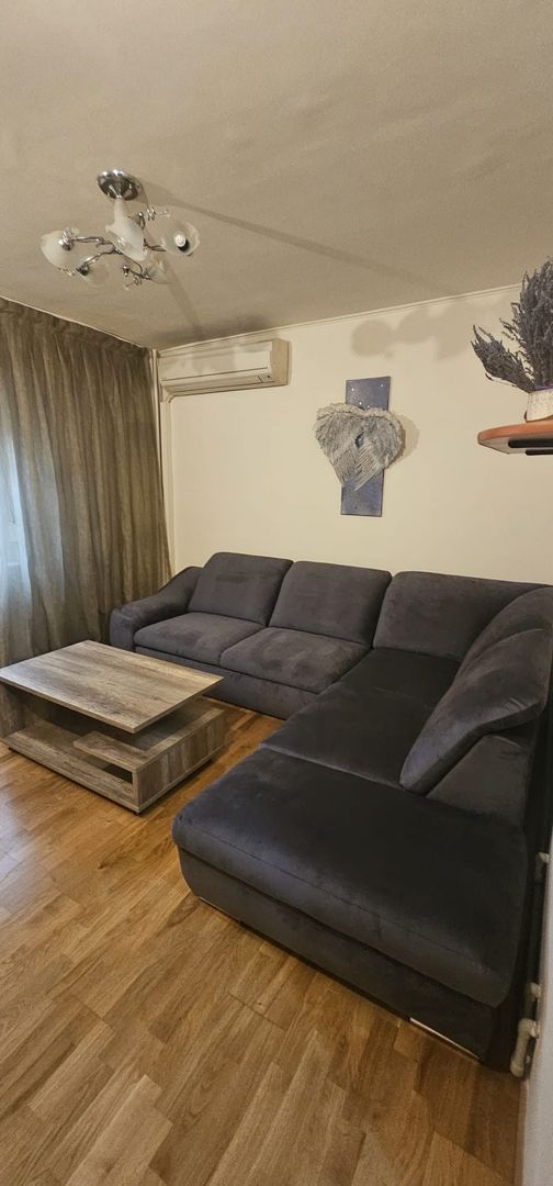 Apartament incapator cu trei camere, Calea Mosilor - Poză 1