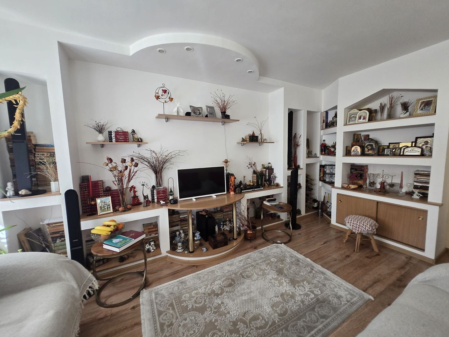 Apartament cu 3 camere  de vanzare - B dul 1 Mai - Poză 11