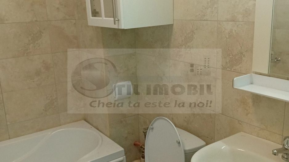 2 CAM DECOMANDAT BUCIUM LIDL LOC PARCARE PRIMA INCHIRIERE - Poză 5