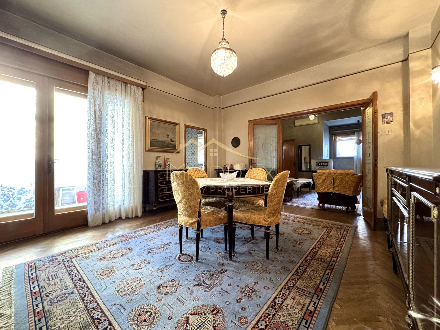 Vila cu 6 camere *310mp*  + Garaj // Primăverii - Poză 7