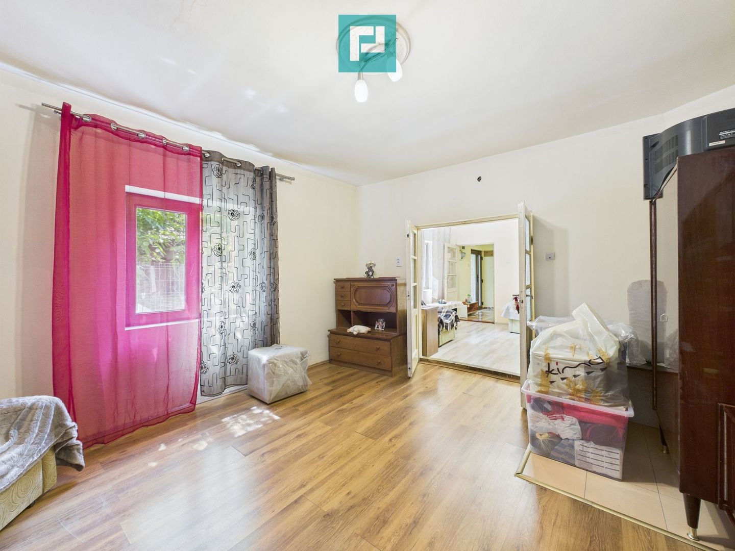 Casă de cărămidă in Grădiște - Poză 13