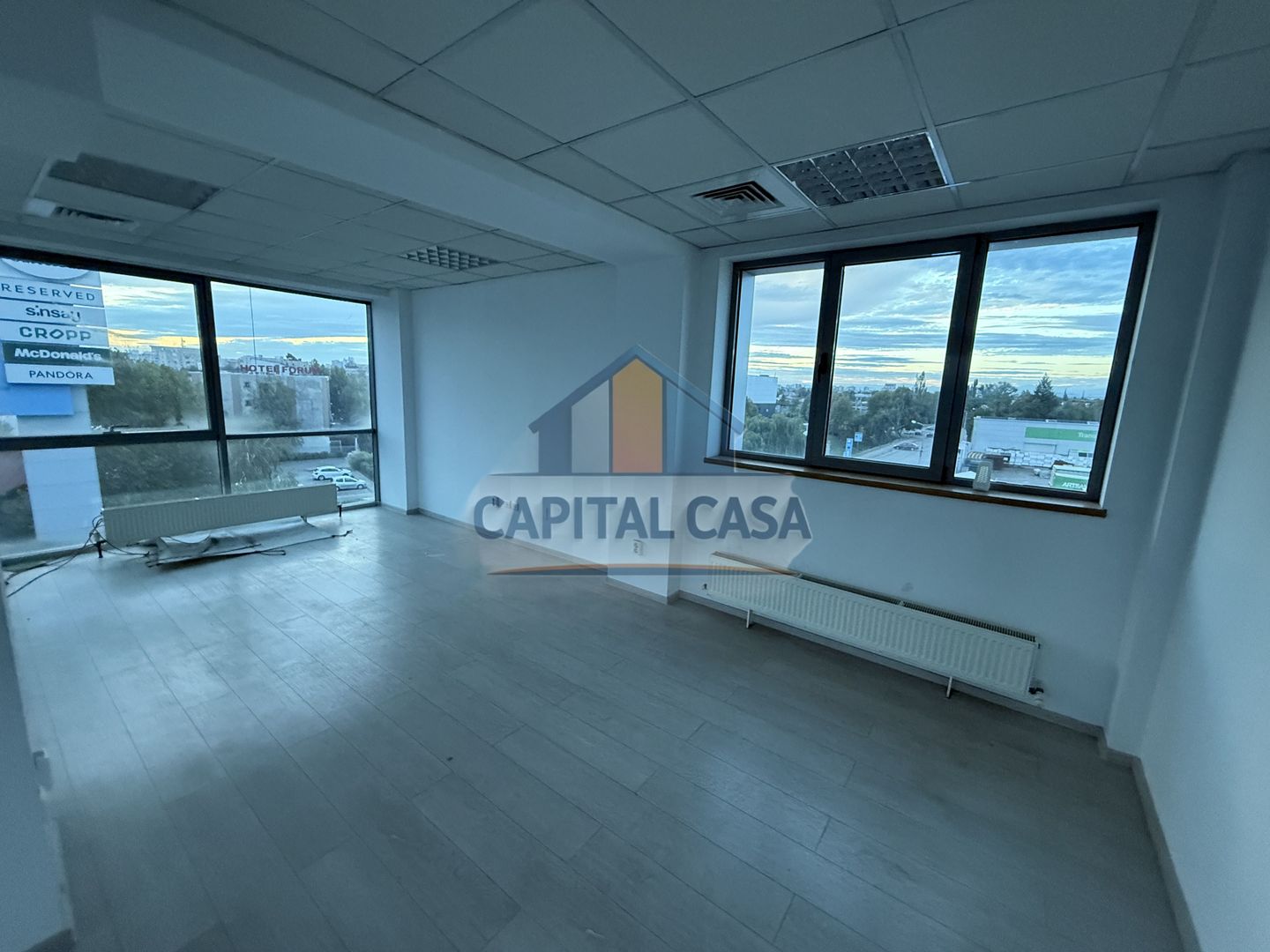 Spațiu Comercial de 300mp lângă Afi mall Ploiești - Poză 4