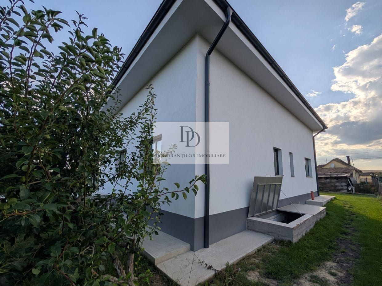 Vanzare 3 case | Teren 1400 mp | Garaj auto + Anexe - Poză 5