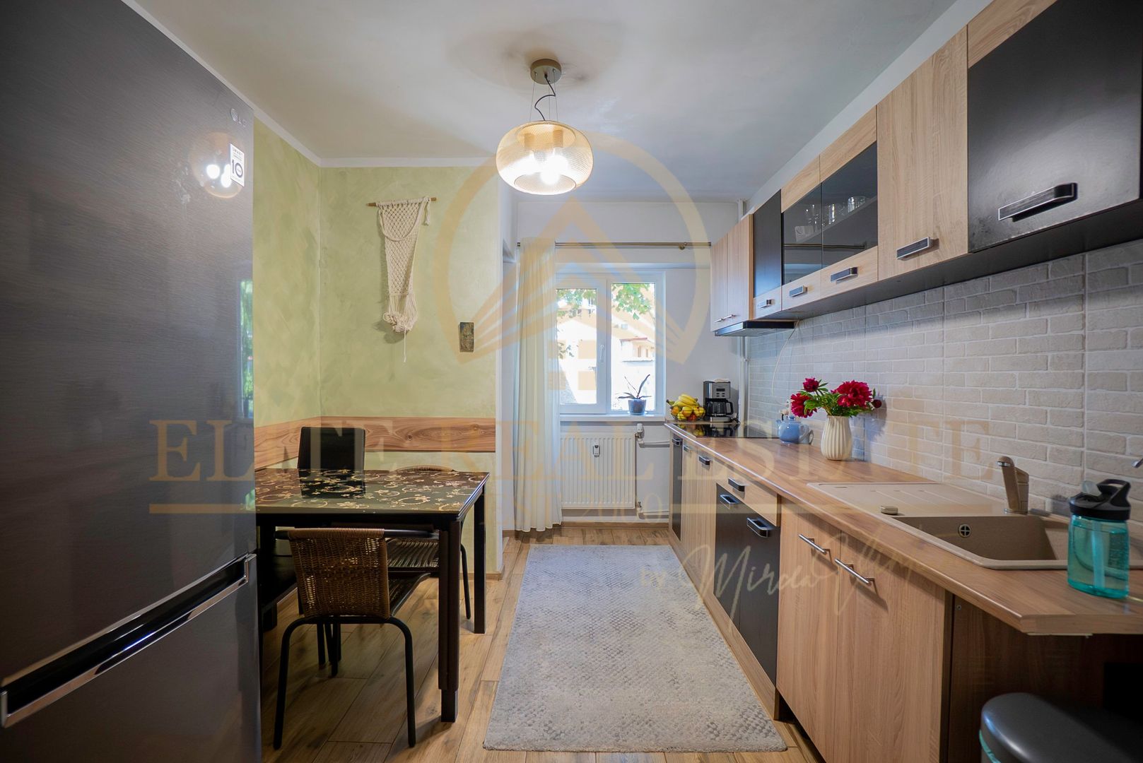 Capitol - Vânzare 3 camere,  etaj 1 , mobilat si utilat complet. - Poză 5