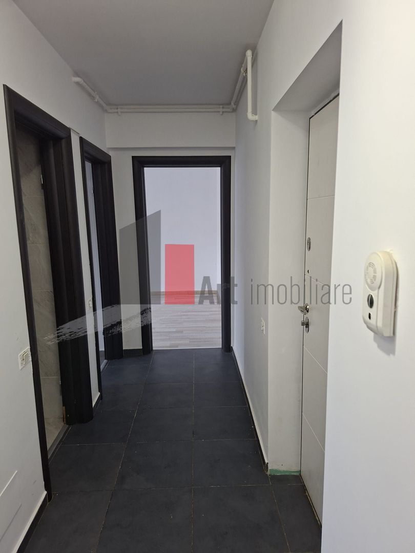 Apartament cu trei camere de vanzare-Metalurgiei-Aparatorii Patriei-cu centrala - Poză 7