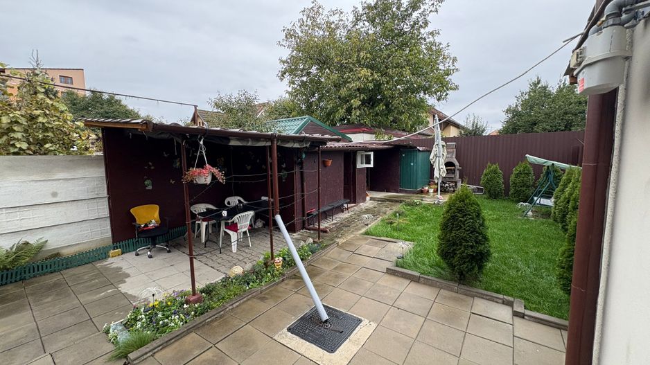 Casa tip duplex - 4 camere, balcon si curte proprie - Zona Lazaret - Poză 14