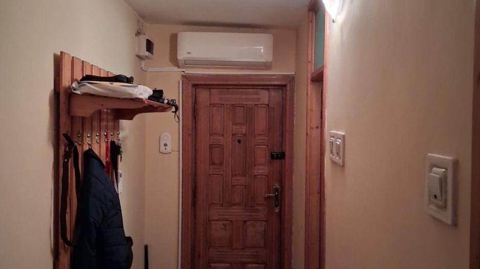 vand apartament 2 camere zona Alunisul Nou, paretr cvu terasa gaz tras - Poză 3