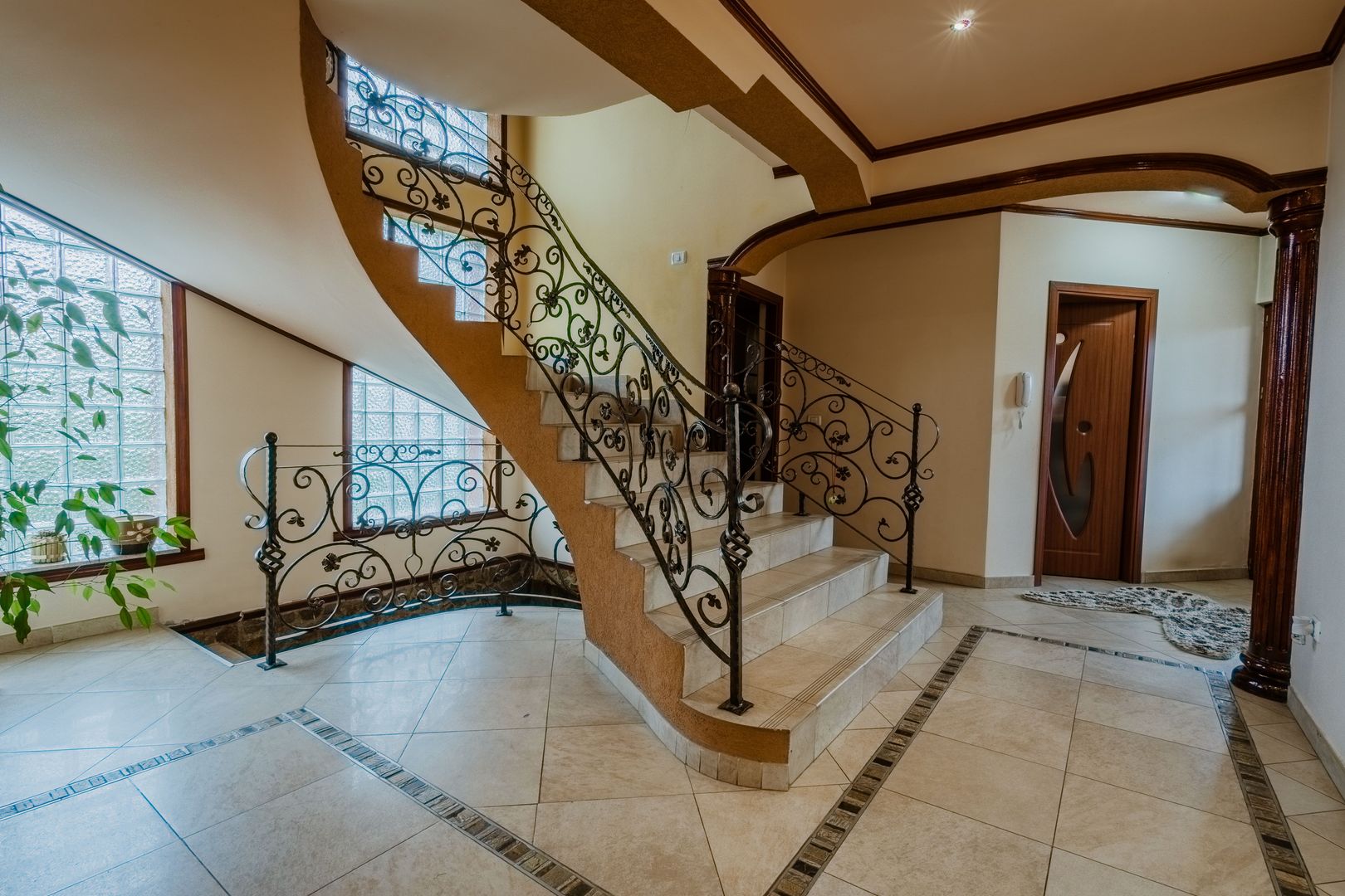 Vilă 6 camere în cartierul Alfa - Poză 9