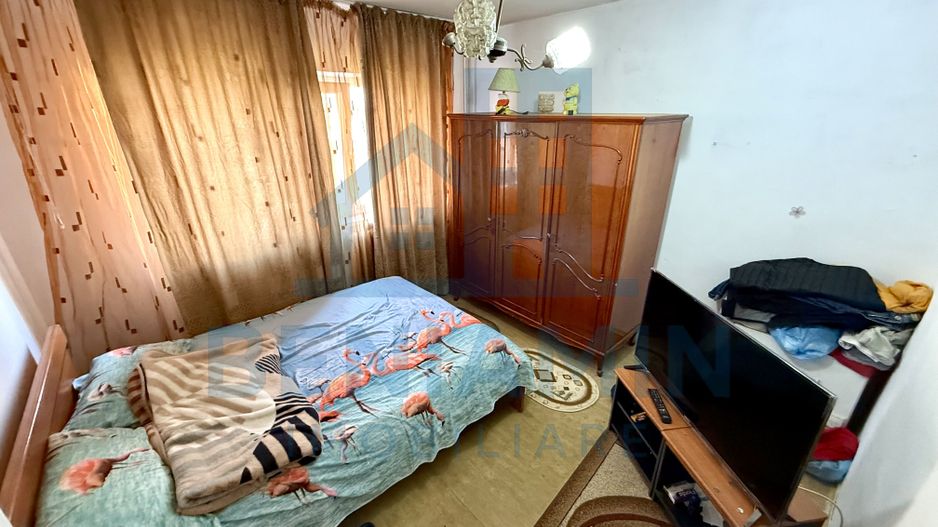 2 decomandate - etaj 3 - 53mp - teava de gaze - 1981 - Rovine - Iorga - Poză 3