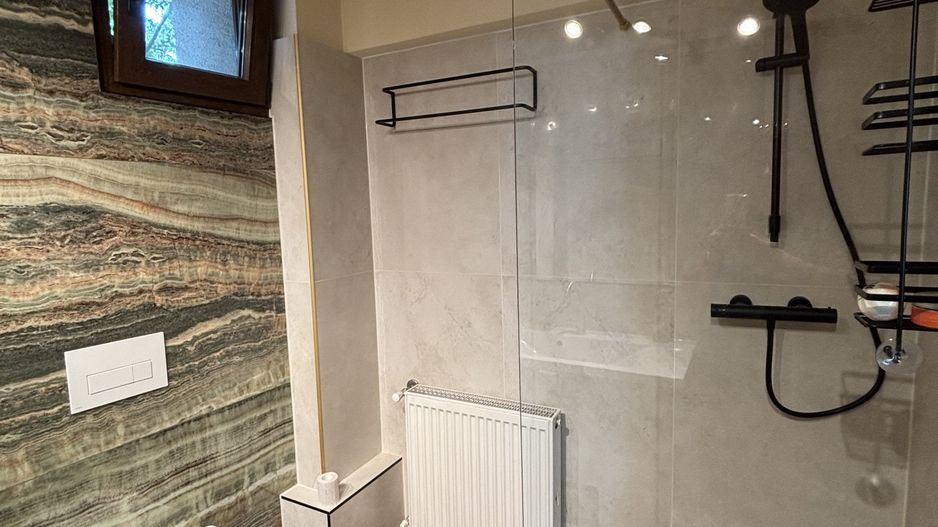 Apartament privat la casa la 5 minute de Piața Victoriei - Poză 20