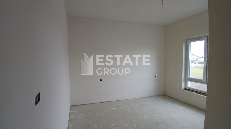 Duplex cu 5 camere despartit prin camera tehnica in Dumbravita - Poză 8