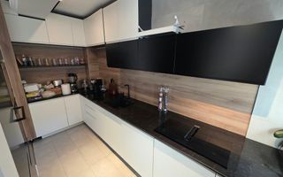 Apartament Superb 3 Camere- Ultracentral- Curte Privată 27mp-Parcare - Poză 8