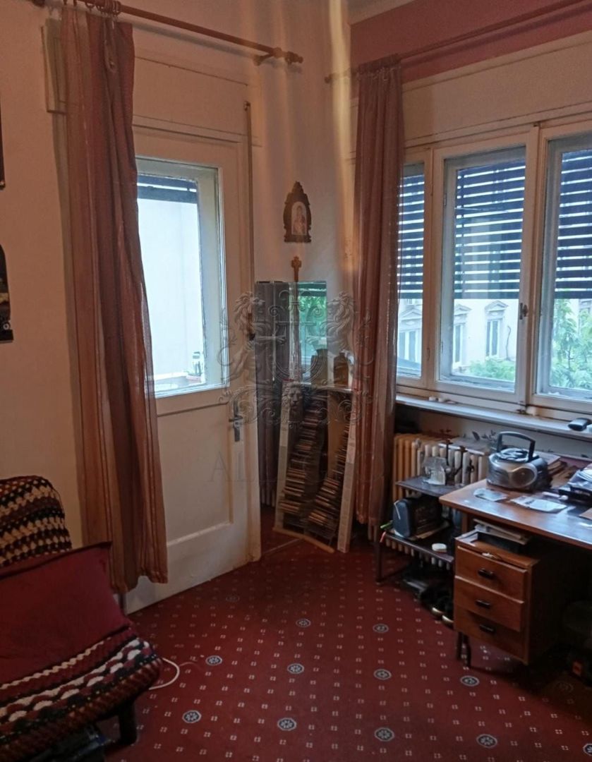 Piata Romana | Apartament | 188mp | 5 Camere | 5 Balcoane | 1934 - Poză 14