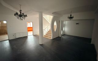 Vila P+2 Alexandru Cel Bun cu doua etaje si curte proprie - Poză 9