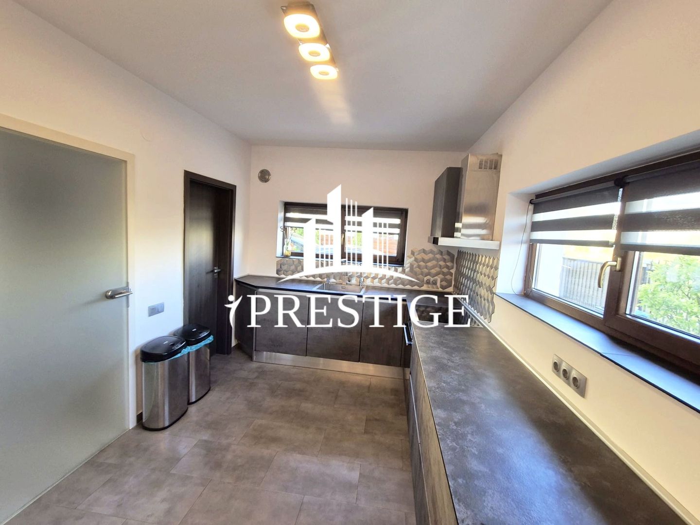 CASĂ 4 CAMERE, 2 BĂI, 120 MPU, CURTE INDIVIDUALĂ, ȘELIMBĂR, TRIAJULUI - Poză 14