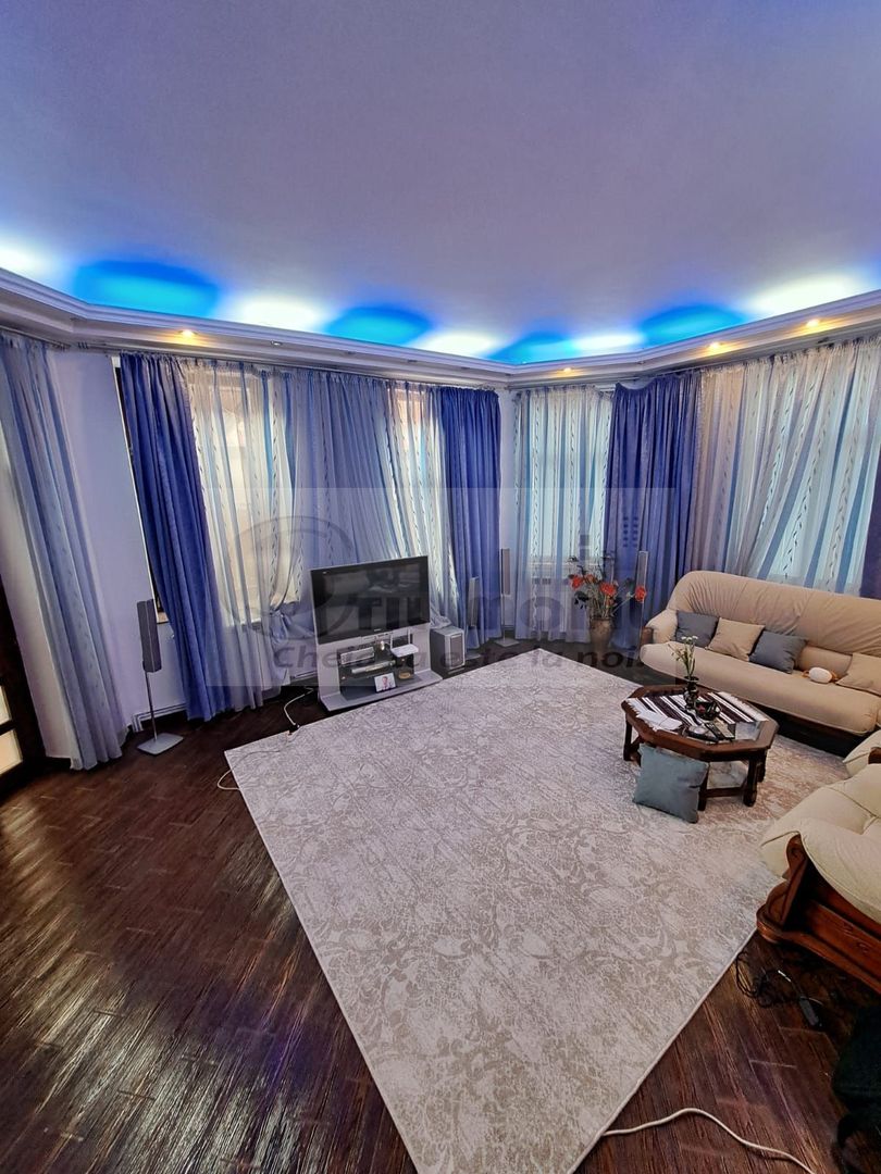 Casa/Vila de Inchiriat COPOU - 3000 euro - Poză 3