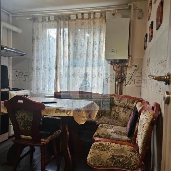 Garsonieră decomandată, etaj parter- Astra - Poză 6