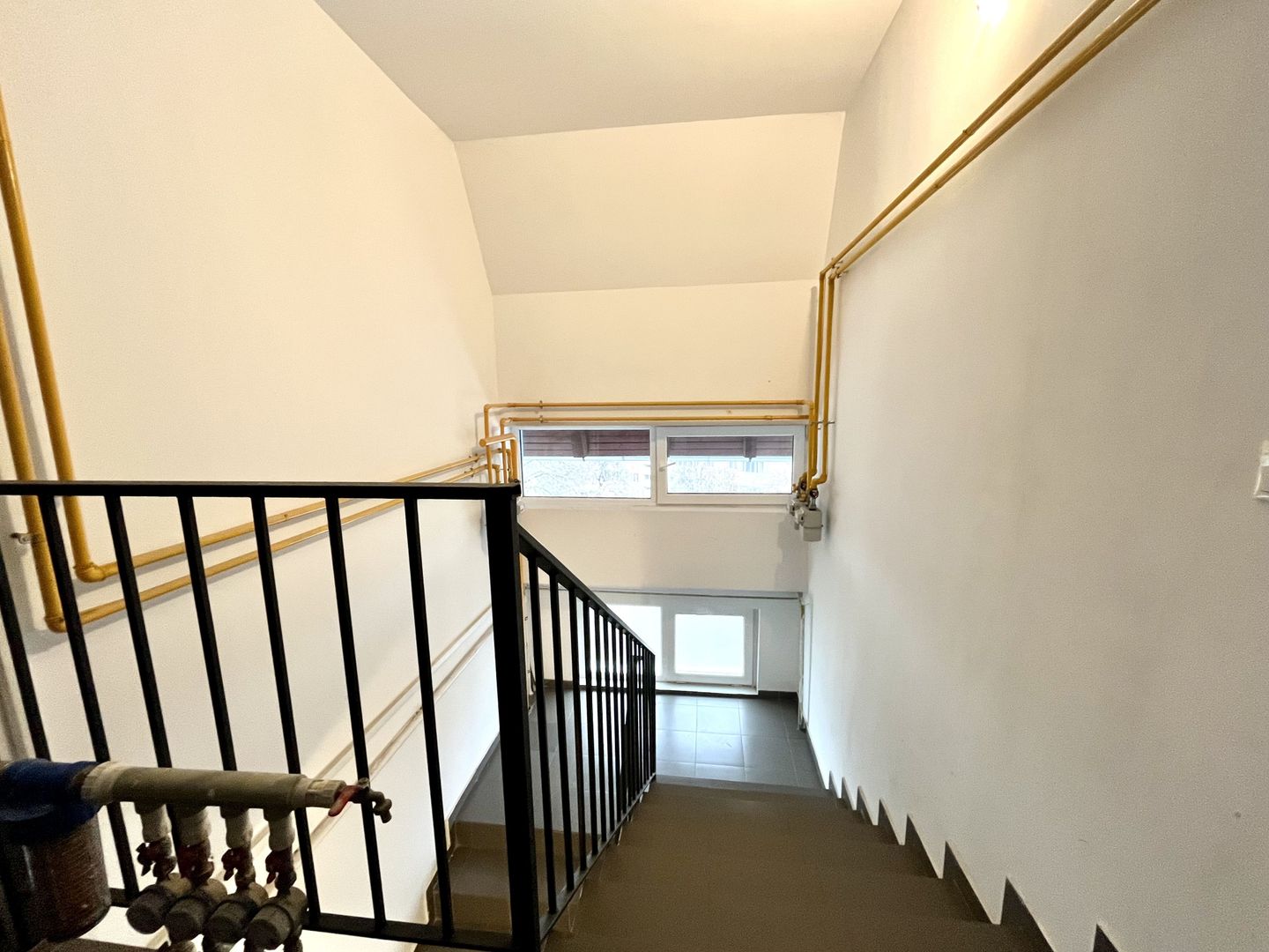 Apartament 2 camere, elegant si primitor, lângă Spitalul Județean - Poză 16