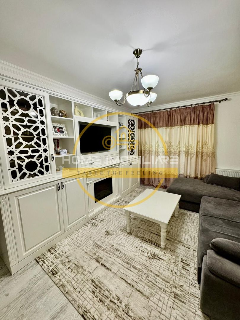 Etaj 1 Apartament cu 3 Camere, Decomandat, Pacurari - Poză 1