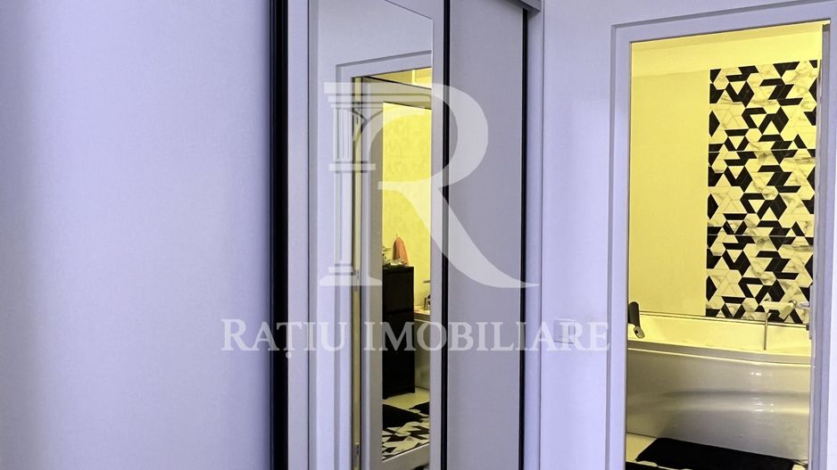 Apartament Exclusivist cu Suită Matrimonială | Parcare | ARED | Oradea - Poză 12