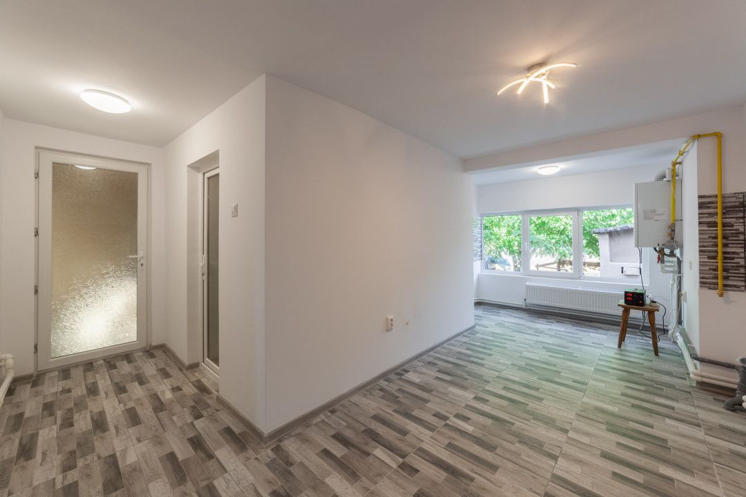 Casa Prelungirea Micsunele, Pitesti, Bascov - Poză 6