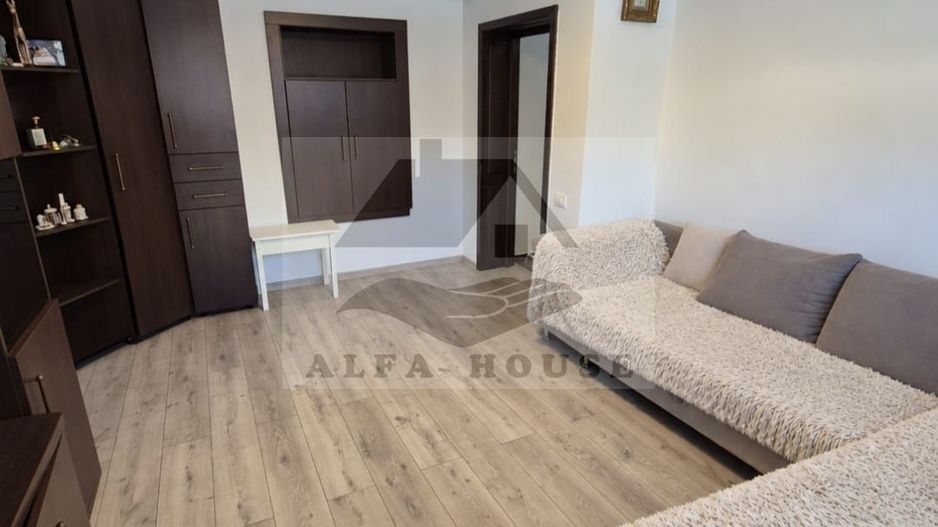 Apartament cu 4 camere in casa - zona Centrul Civic - Poză 3
