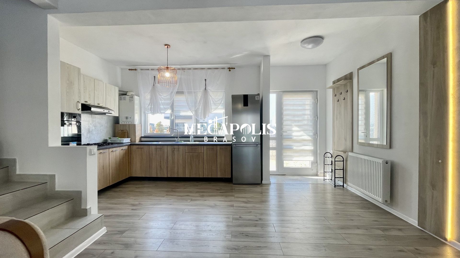 Duplex 4 camere | Complex modern | Stradă asfaltată - Poză 3