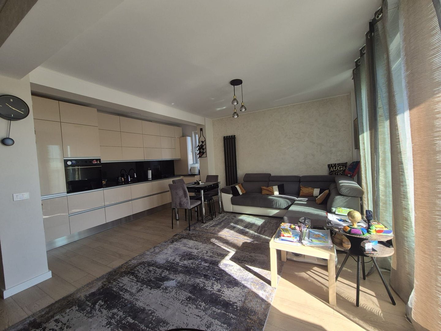 PENTHOUSE CU TERASĂ DE 36 MP | 3 CAMERE | MOBILAT ȘI UTILAT - Poză 7