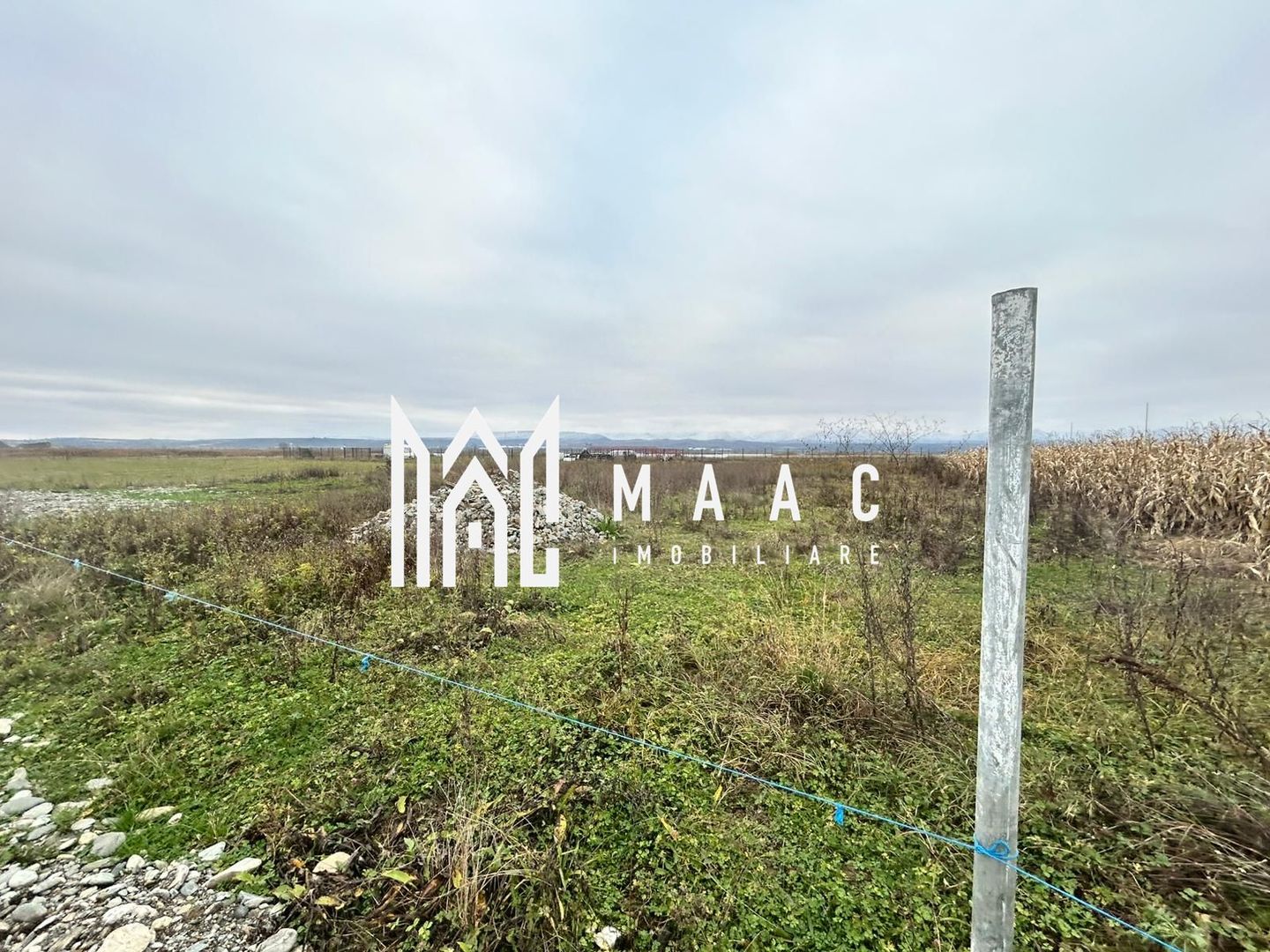 Teren intravilan | 860 mp | Deschidere 16 m | Priveliște montană | Bradu - Poză 5